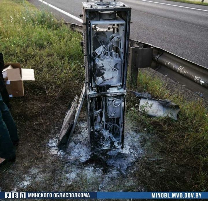 Неизвестные подожгли камеры контроля скорости на трассе М1