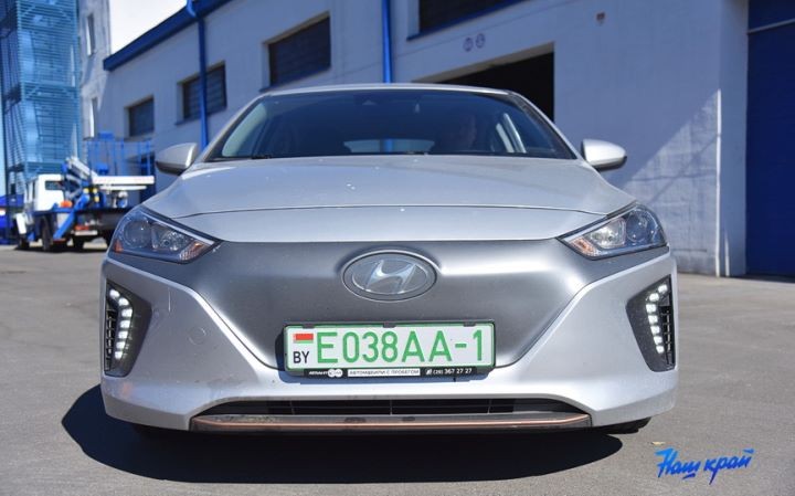 «Зеленый» Hundai пополнил автопарк барановичского предприятия. Как повел себя электрокар спустя полгода