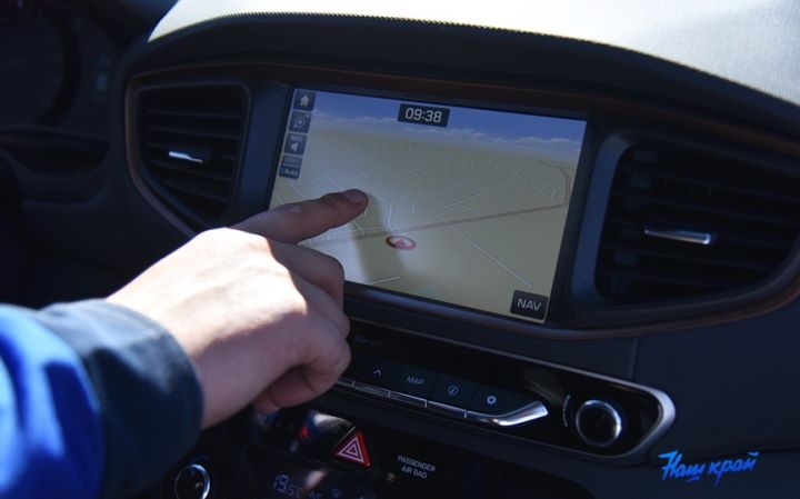 «Зеленый» Hundai пополнил автопарк барановичского предприятия. Как повел себя электрокар спустя полгода