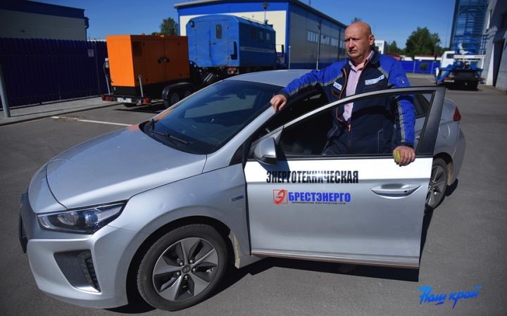 «Зеленый» Hundai пополнил автопарк барановичского предприятия. Как повел себя электрокар спустя полгода