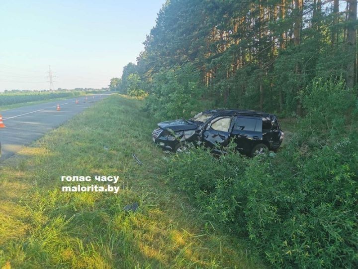 В Брестской области 21-летняя пьяная девушка слетела на машине в кювет