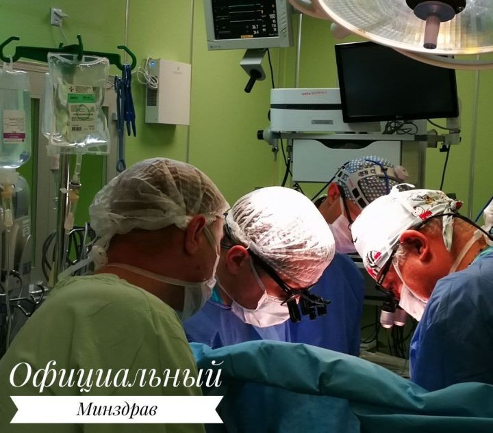 В Беларуси врачи первыми в мире прооперировали ребенка с аневризмой