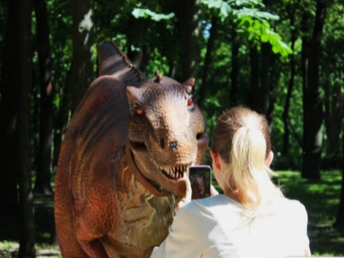 В Брест приезжает интерактивный Динопарк «Ожившие динозавры»