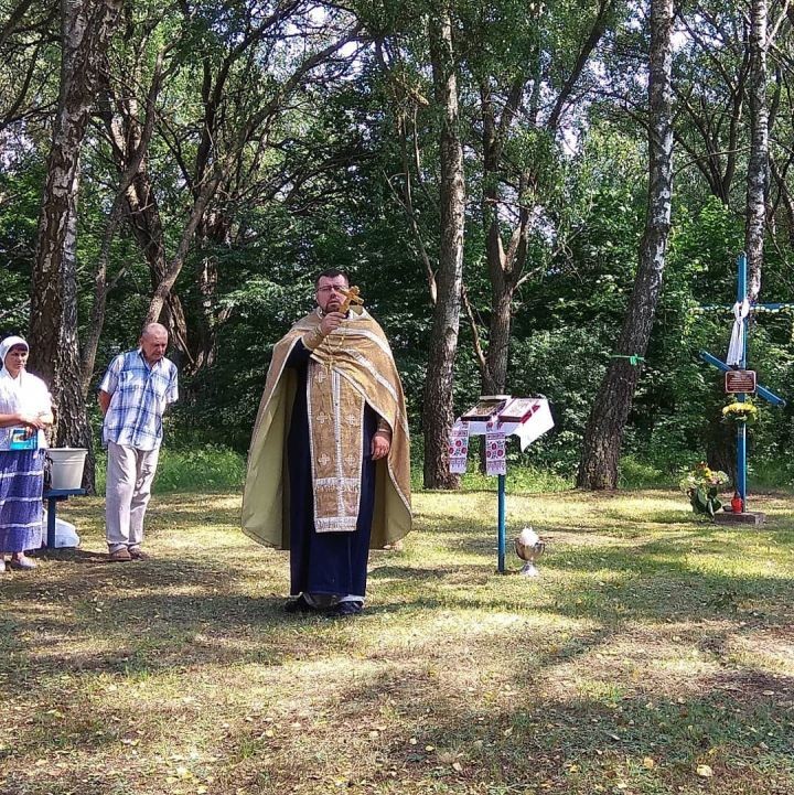 В Каменецком районе по-прежнему собираются в Великом Лесе
