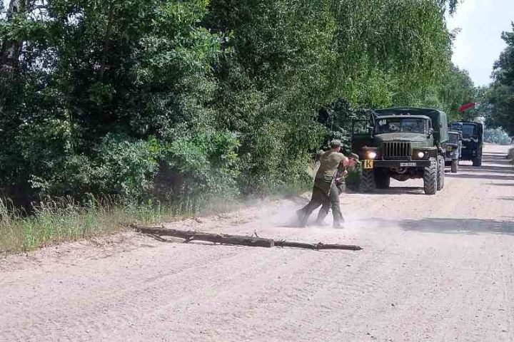 Артиллеристы и РЭБовцы совершили 50-километровый марш