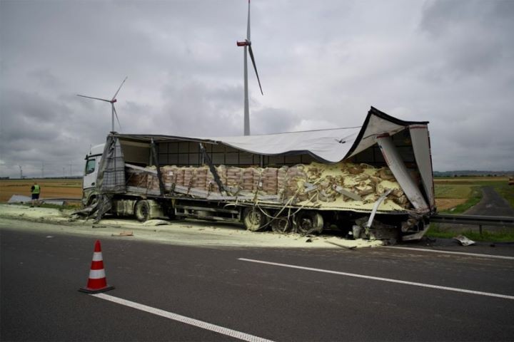 В Германии в фуру белоруса въехал «летучий голландец»