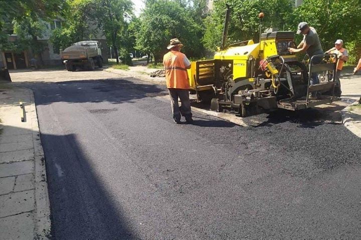 В Бресте ведутся работы по благоустройству дворов