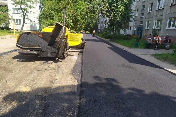 В Бресте ведутся работы по благоустройству дворов