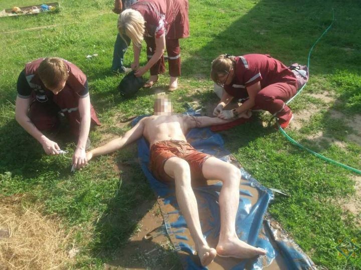 В Брестской области мужчину засыпало грунтом