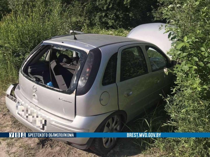 В ГАИ рассказали подробности столкновения Опеля с Мерседесом на Красном дворе в Бресте