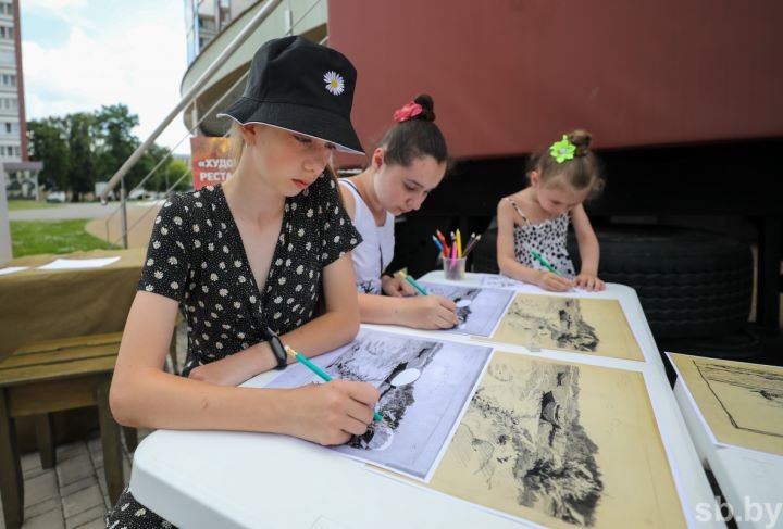 Выездная экспозиция музея истории ВОВ открылась в Бресте