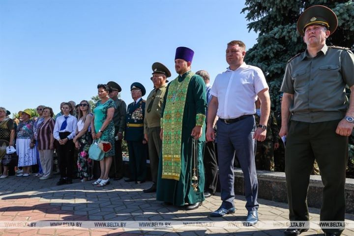 В Бресте перезахоронили останки двух воинов