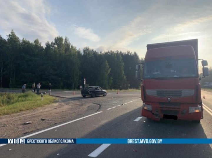 В Дрогичинском районе произошло ДТП. Травмированы два человека