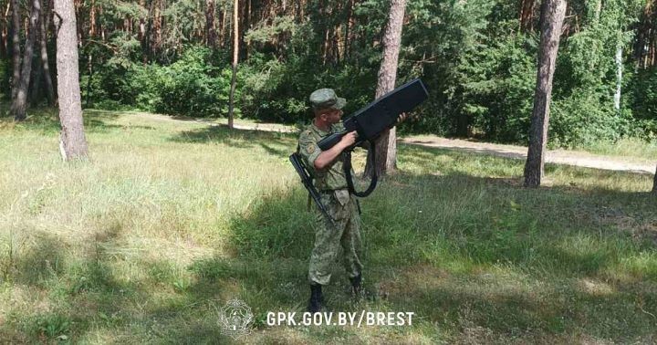 Беспилотник с сигаретами перехвачен брестскими пограничниками