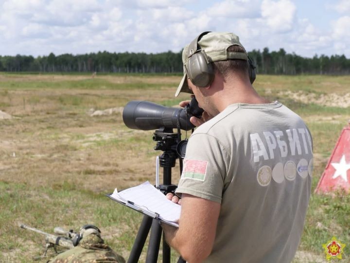На Брестском полигоне в активную фазу вступила подготовка к конкурсу «Снайперский рубеж» АрМИ-2021