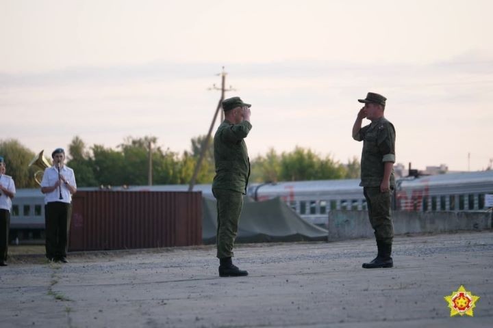 Российские военные прибыли в Брест