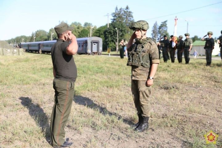Российские военные прибыли в Брест