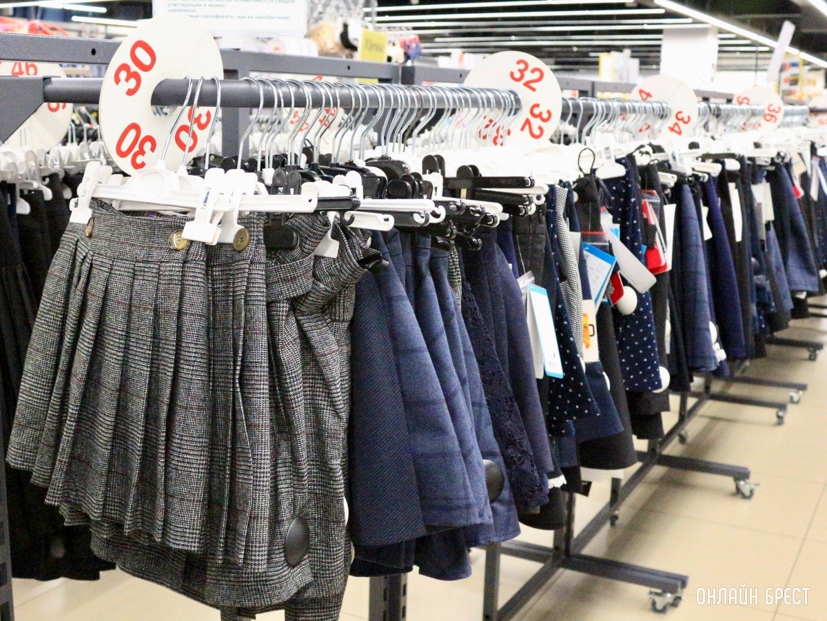 Готовимся к школе вместе с ЦУМом на 3-м этаже и Детским миром в Бресте