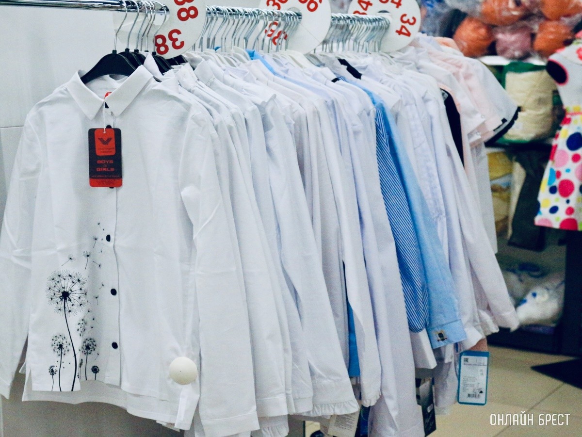 Готовимся к школе вместе с ЦУМом на 3-м этаже и Детским миром в Бресте