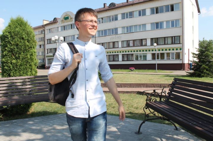 Золотой медалист из Ивацевичей набрал по ЦТ 297 баллов из 300