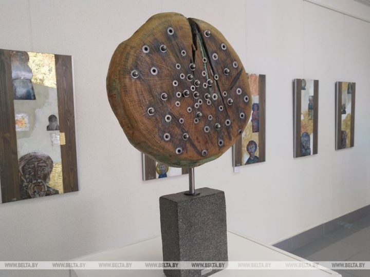 Молодые брестские художники презентовали выставку ко Дню города