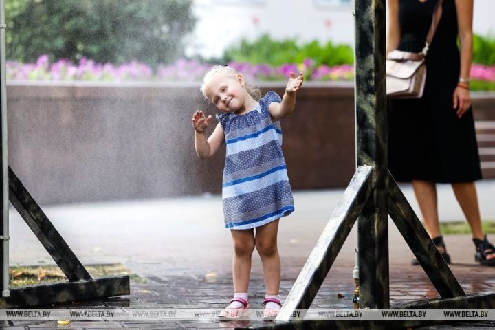 Брестчане испытывают на себе «уличный душ»