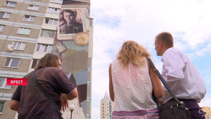Первый в городе и один из самых больших в стране. Посмотрите, какой мурал почти завершили в Бресте