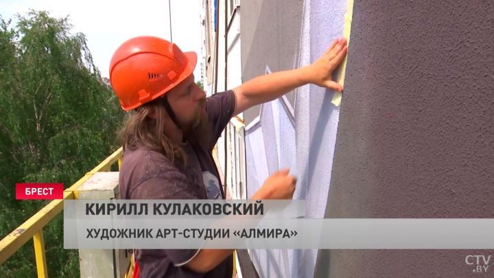 Первый в городе и один из самых больших в стране. Посмотрите, какой мурал почти завершили в Бресте