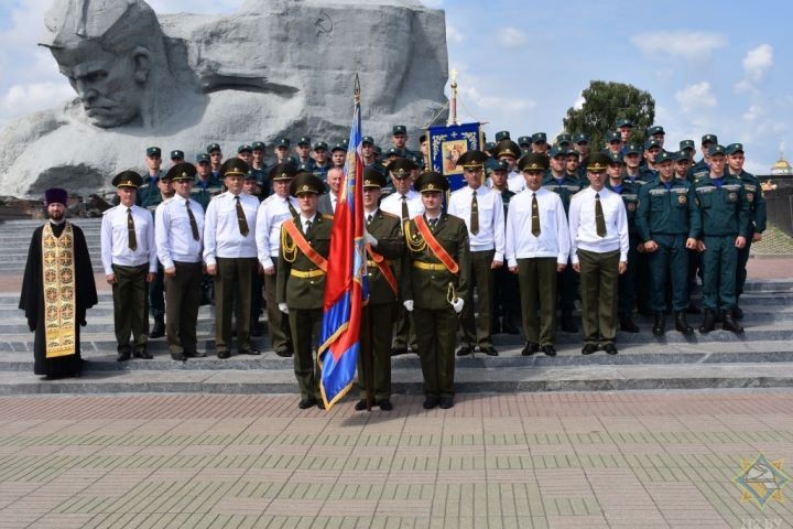 В Брестской крепости прошло торжественное принесение присяги спасателями