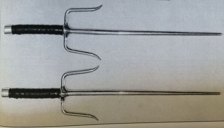 Японское холодное оружие обнаружено у жителя Лунинца. Возбуждено уголовное дело