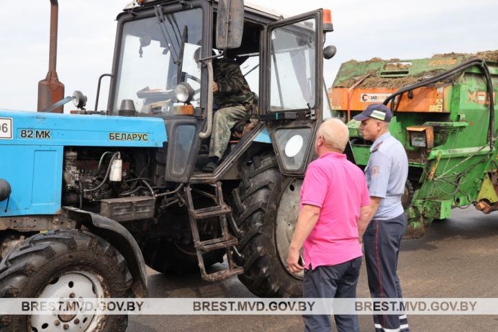 За качественным ходом уборочной кампании непрерывно наблюдают рейдовые группы УВД Брестского облисполкома