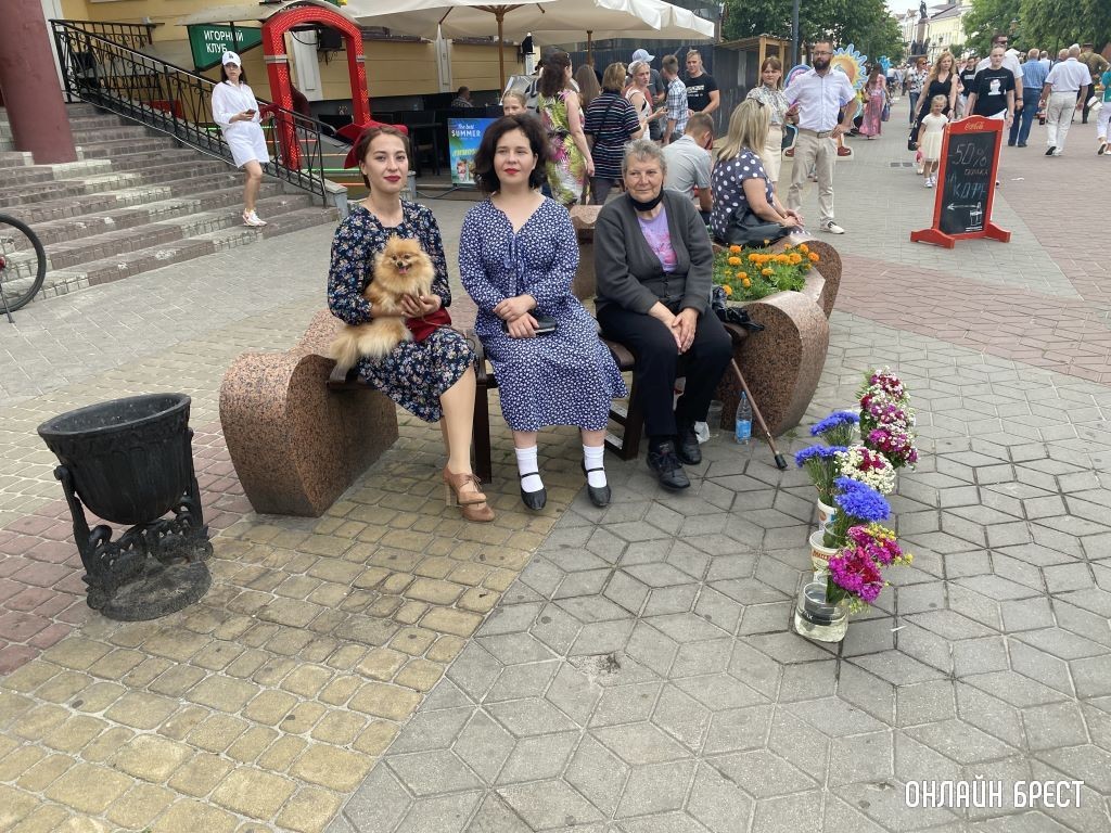 Атмосферу последнего мирного дня 1941 года воссоздали в центре Бреста