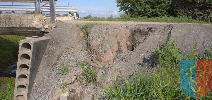 В Пинском районе устранили размывы у моста