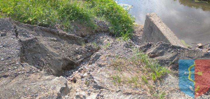 В Пинском районе устранили размывы у моста