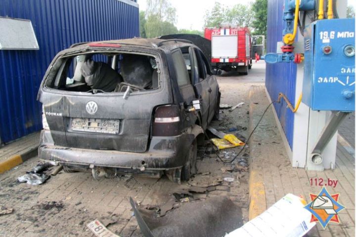 Взрыв Volkswagen Touran на газовой заправке в Барановичах. Кого осудили за это?
