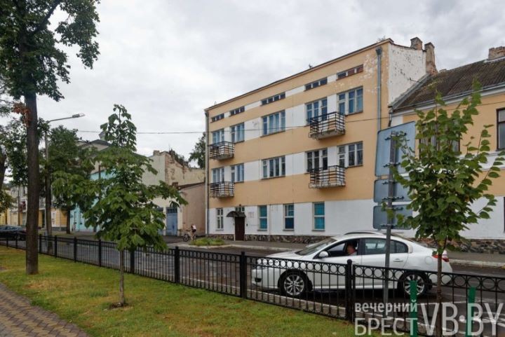За паспортом – на «Восток». Брестский РОВД и районные подразделения по гражданству и миграции переехали в новое здание на Партизанском проспекте