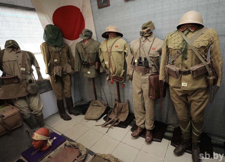 Музей уникального обмундирования и военной техники открылся в Бресте