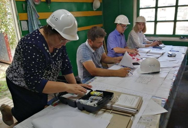 «Мы все исправим!»: что увидела мобильная группа по охране труда на стройплощадке Каменца