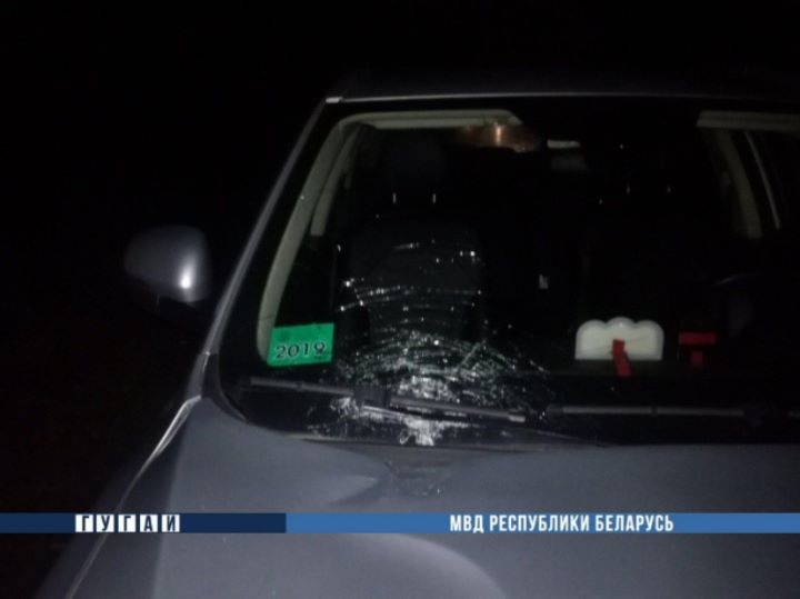 В Брестской области автомобиль сбил человека. Пешеход с тяжелыми травмами в больнице