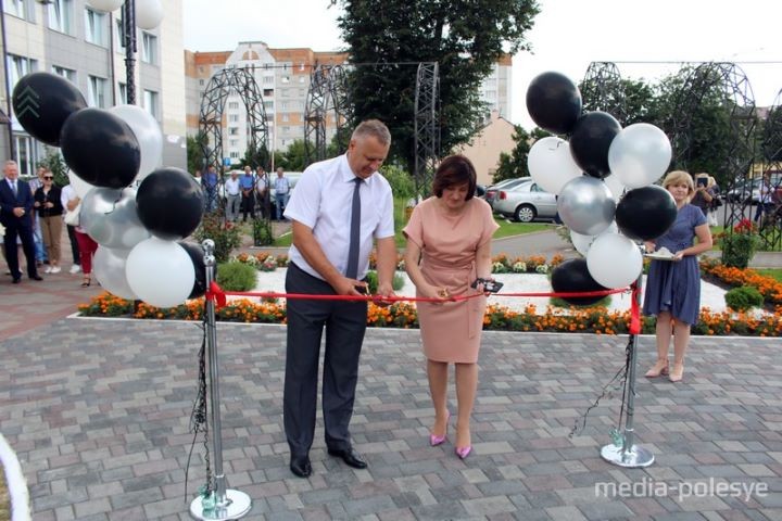 В Пинске торжественно открыли новый фонтан