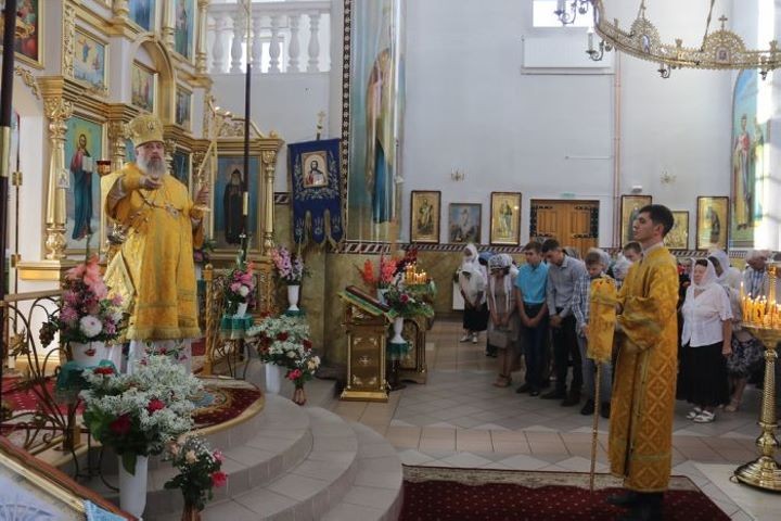 8 августа архиепископ Брестский и Кобринский Иоанн совершен чин освящения места для строительства Воскресной школы при храме Рождества Христова в Кобрине