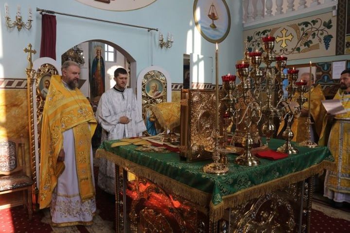 8 августа архиепископ Брестский и Кобринский Иоанн совершен чин освящения места для строительства Воскресной школы при храме Рождества Христова в Кобрине