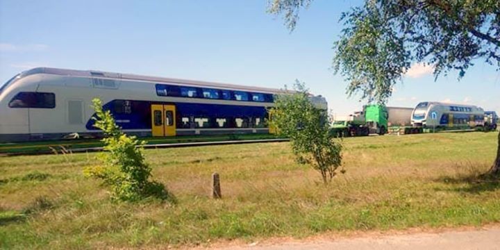 Авария с участием поезда на M1: Pontiac «порвало, как бумагу»