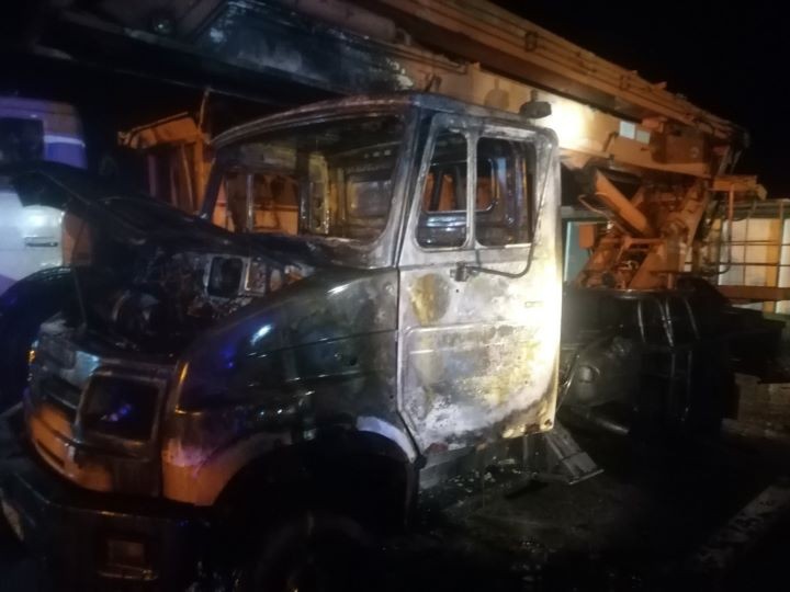 В Бресте горел «ЗиЛ»