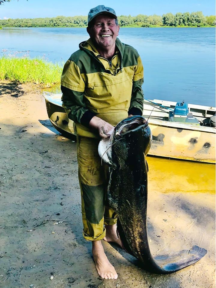 В Гомельской области словили сома на 32 кг 