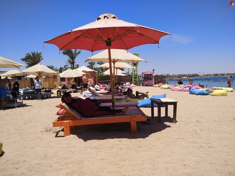 «Это какое-то ненастоящее «всё включено»: как в 2021 году белорусы отдыхают на популярном египетском курорте Шарм-эль-Шейх