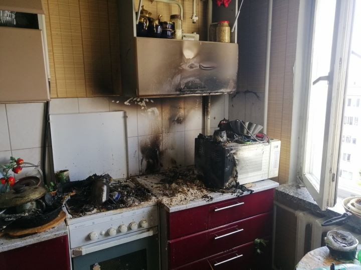 В квартире жилого дома по улицу Янки Купалы в Бресте произошел пожар