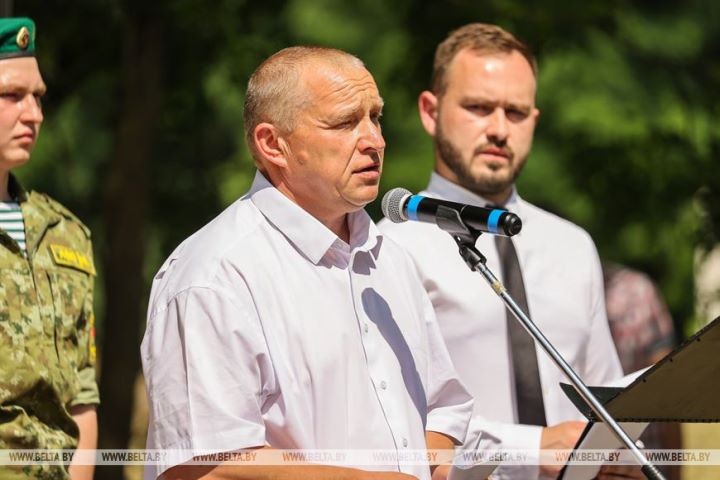 Памятник мужественно сражавшимся в июне 1941 года пограничникам открыли в Брестском районе