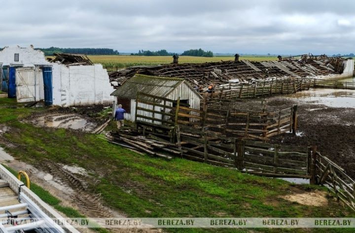 В Березовском районе обрушилась кровля фермы