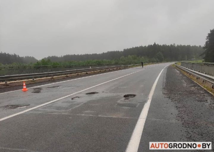 Белорус показал, как влетел на новое колесо и, похоже, ремонт подвески